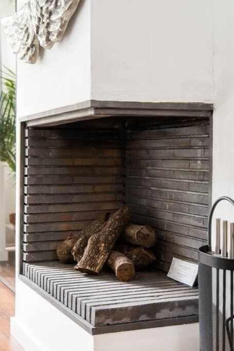 Lujoso Apartamento Con Patio En Triana Sevilla Esterno foto