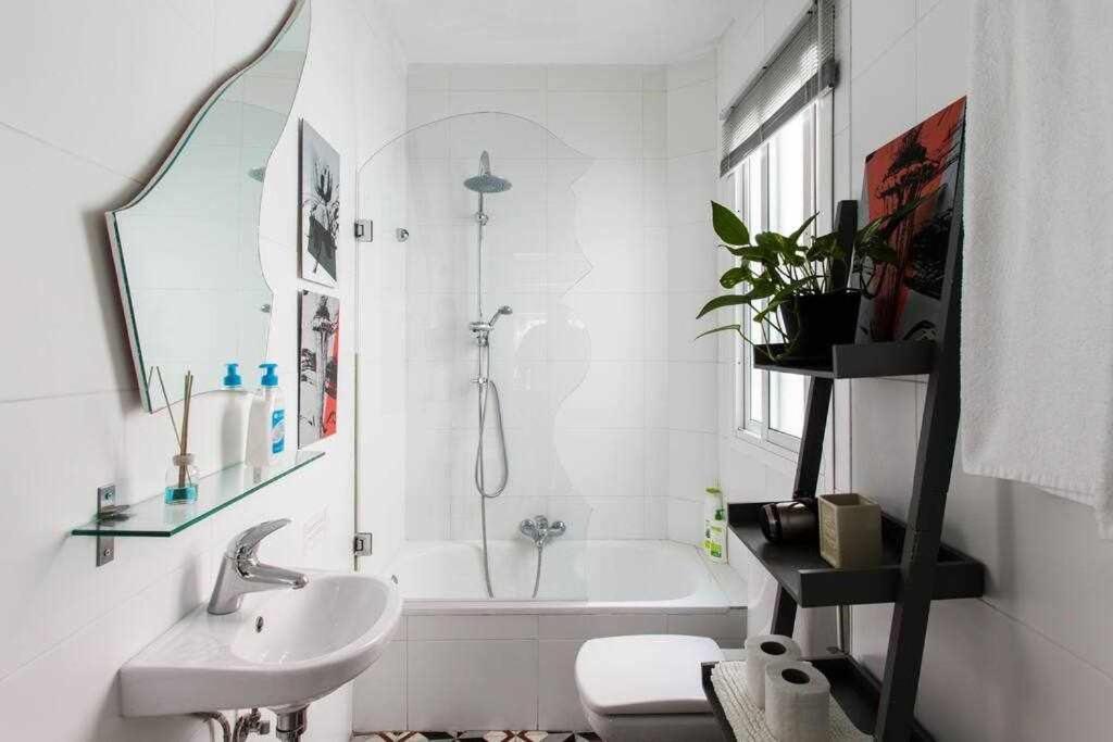 Lujoso Apartamento Con Patio En Triana Sevilla Esterno foto