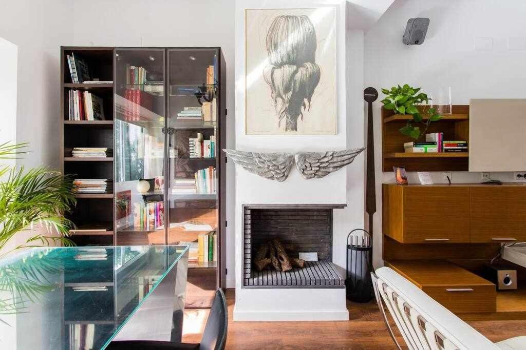 Lujoso Apartamento Con Patio En Triana Sevilla Esterno foto